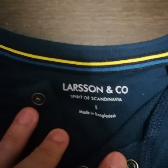 Larsson & Co Men's Sweater (L) - Picture 2 of 2